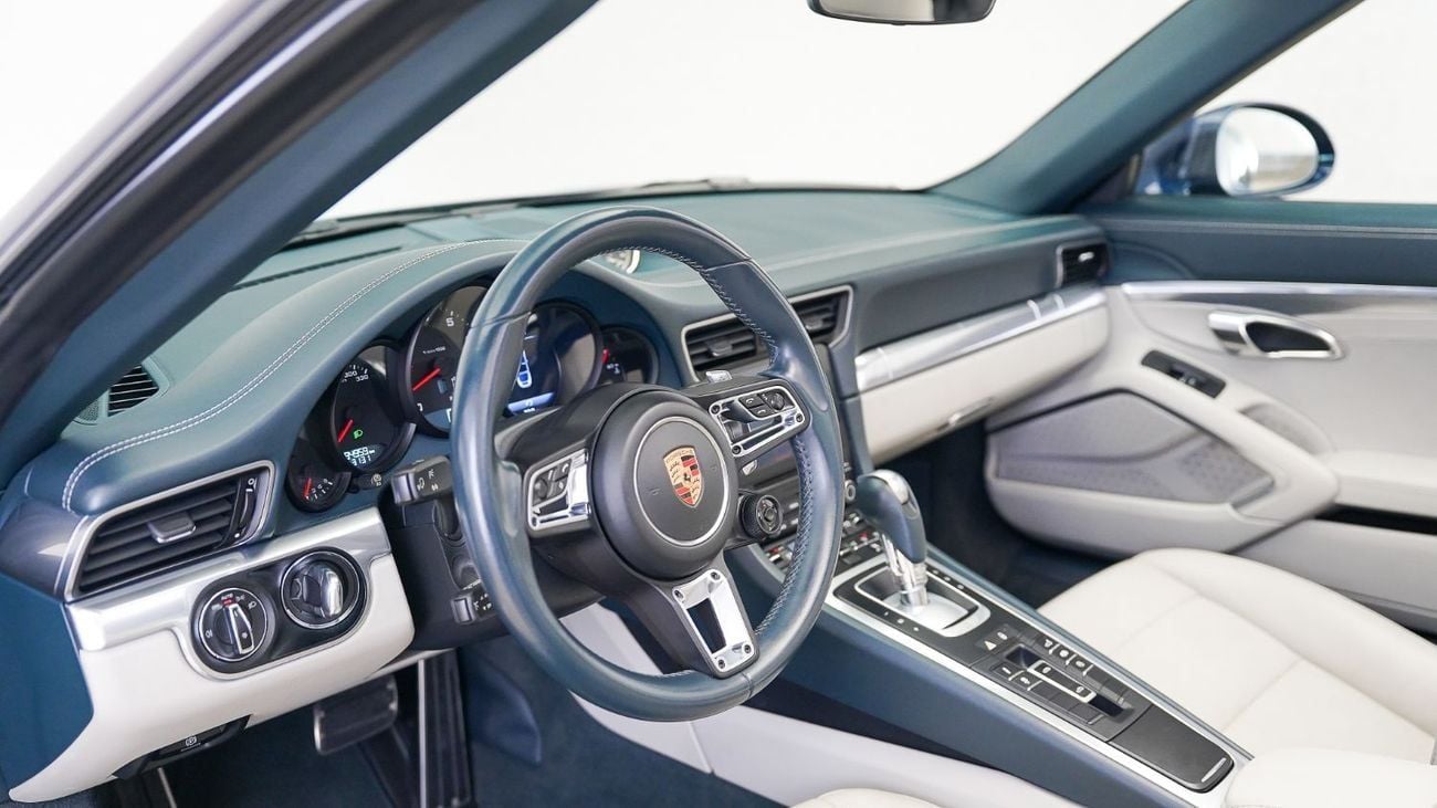 Porsche 911 Targa 4 | AED 13,177 PM | Up to 3 Years Warranty Unlimited | GCC