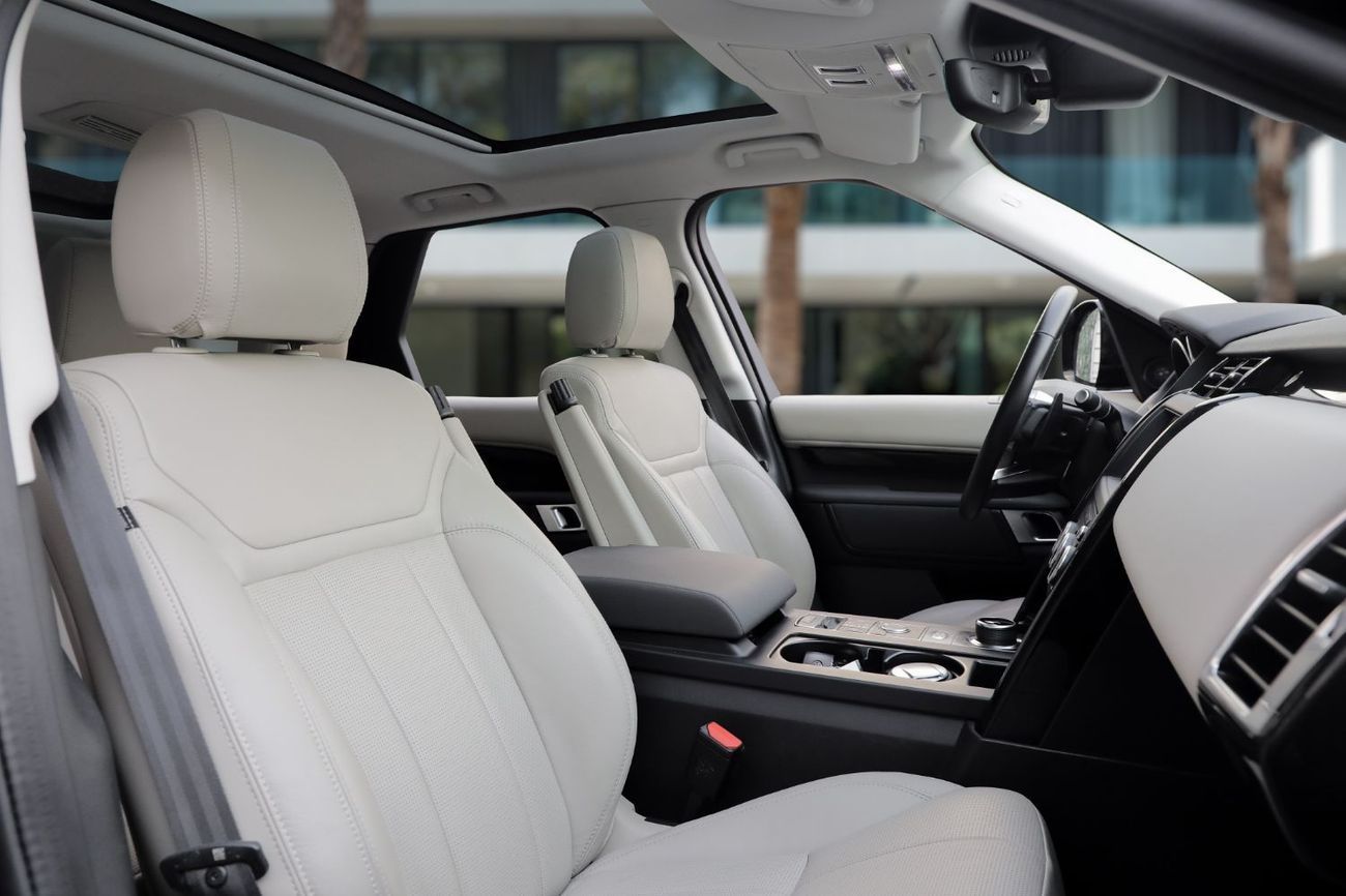 لاند روفر دسكفري | 1,959 P.M  | 0% Downpayment | Under Warranty!