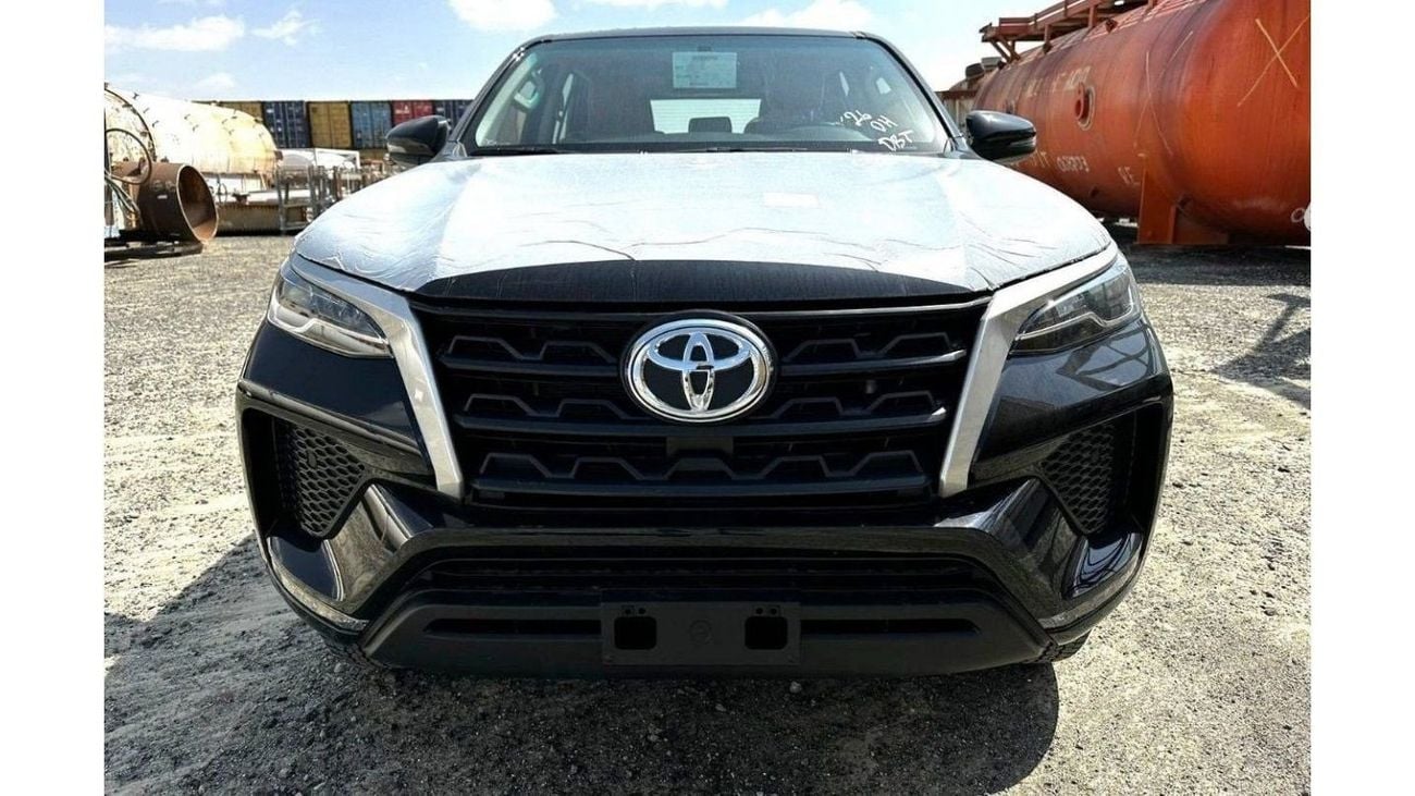 Toyota Fortuner 2.7L 4x4 LOW 6AT AVL COLORS FOR EXPORT