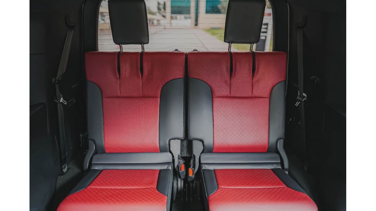 Toyota Land Cruiser GR-S