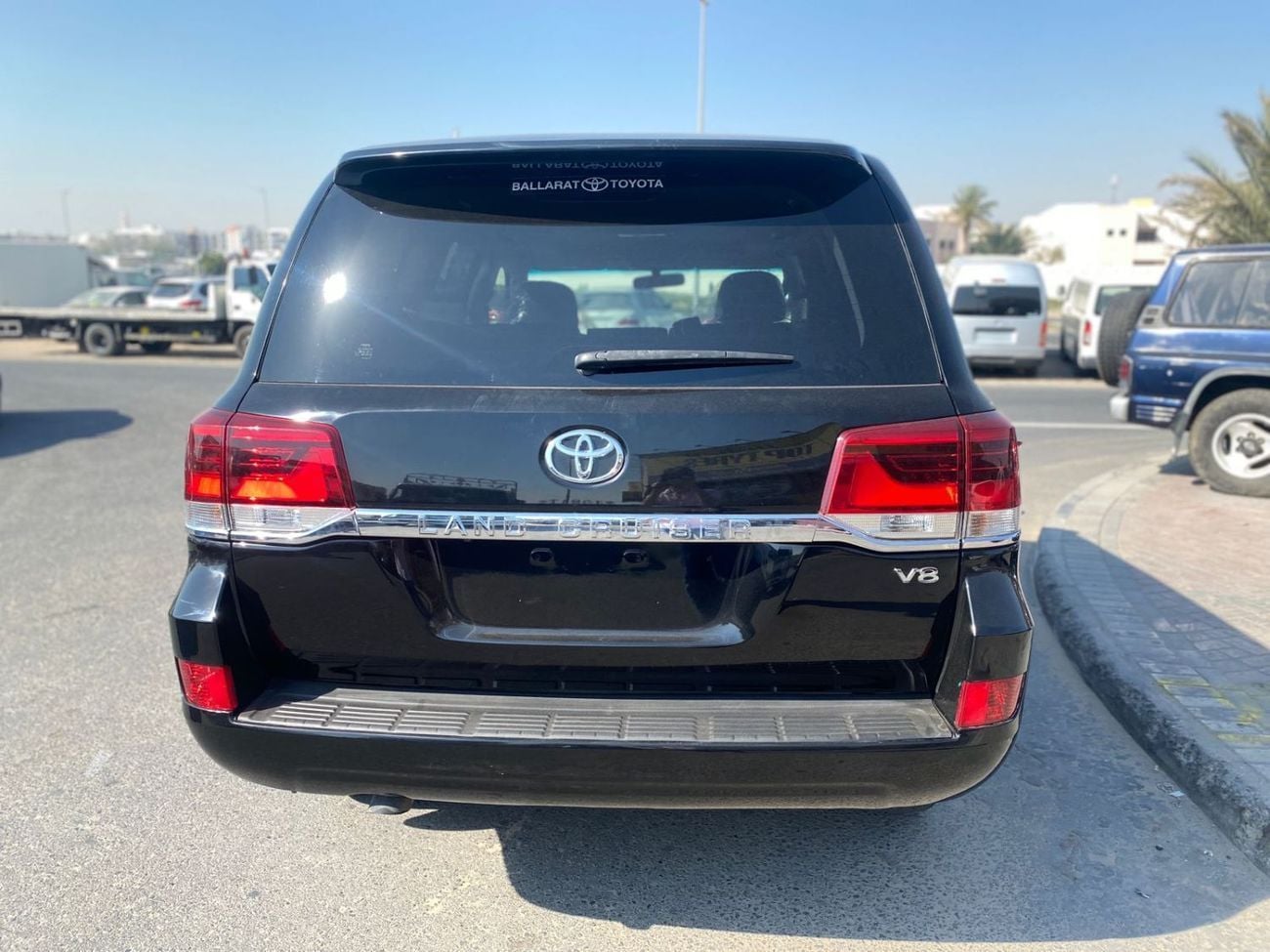 Toyota Land Cruiser VX RHD 1VD-FTV 4.5L V8 Twin Turbo Diesel Engine Automatic Gear 4WD 8 Seats 5 Doors
