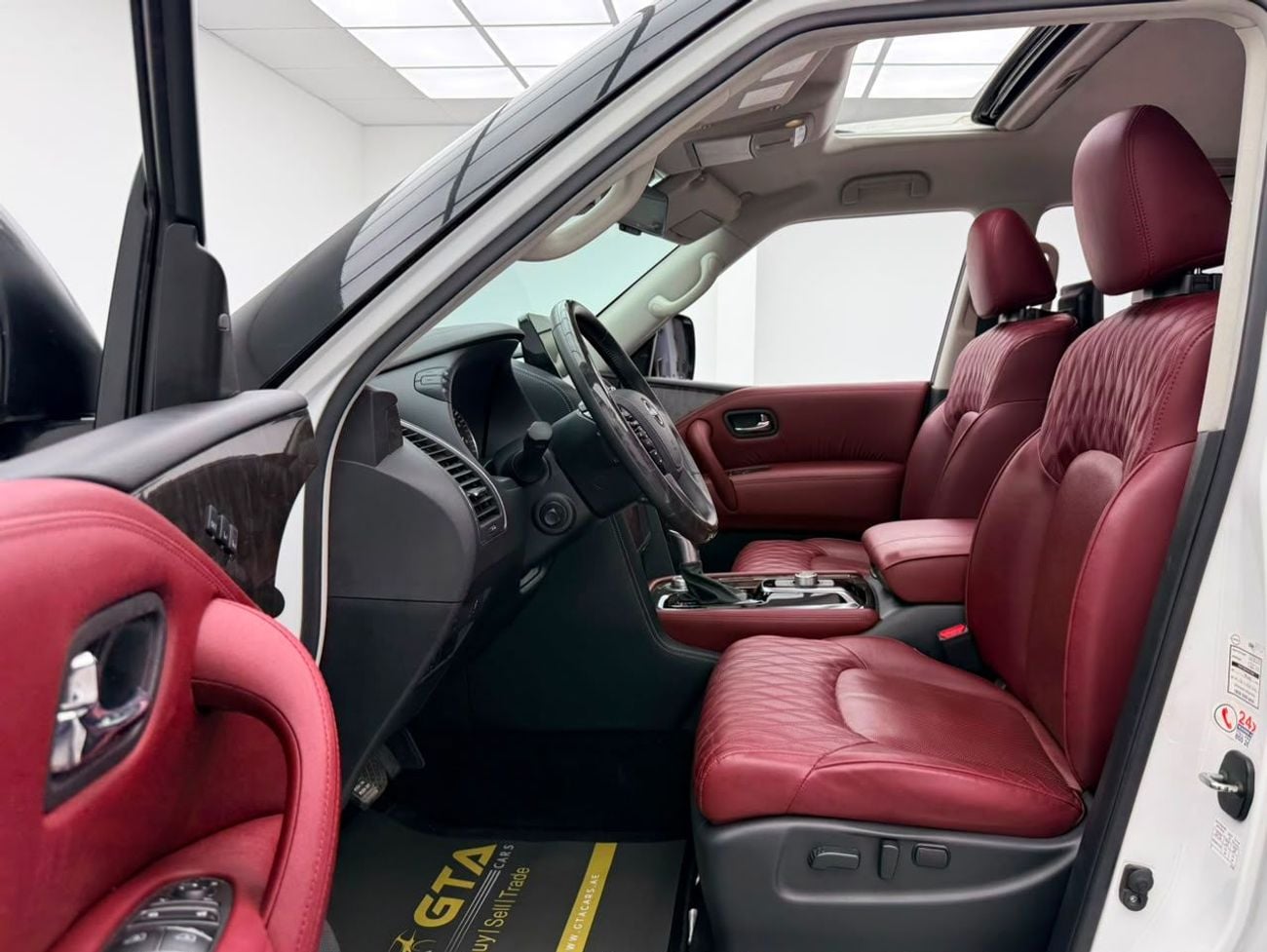 نيسان باترول 2023 Nissan Patrol SE Platinum, Auto Guard Warranty, Full Nissan Service History, GCC Specs