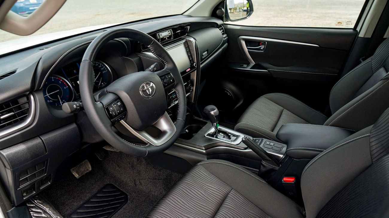 Toyota Fortuner Toyota Fortuner 2.4L Diesel 4X4 MY2025