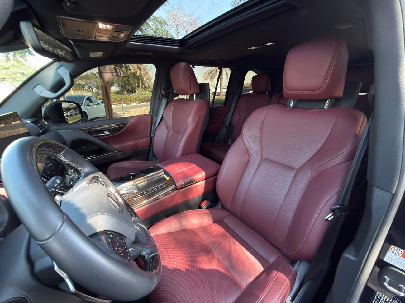 Lexus LX 600 Signature 3.5L ( CYL)