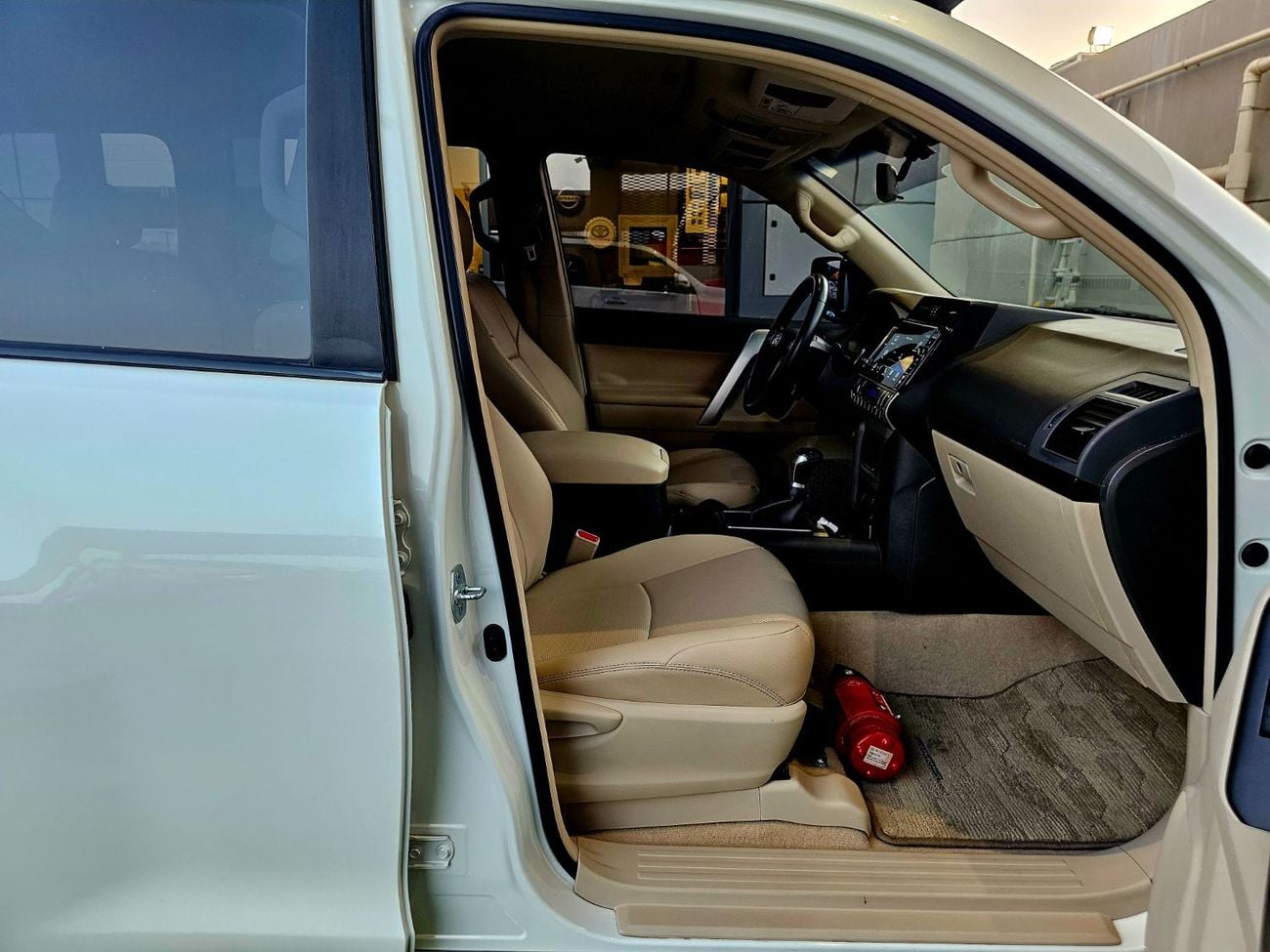 Toyota Prado GXR PRADO GXR / V6 4.0 / SUNROOF / LEATHER / LOW MILEAGE