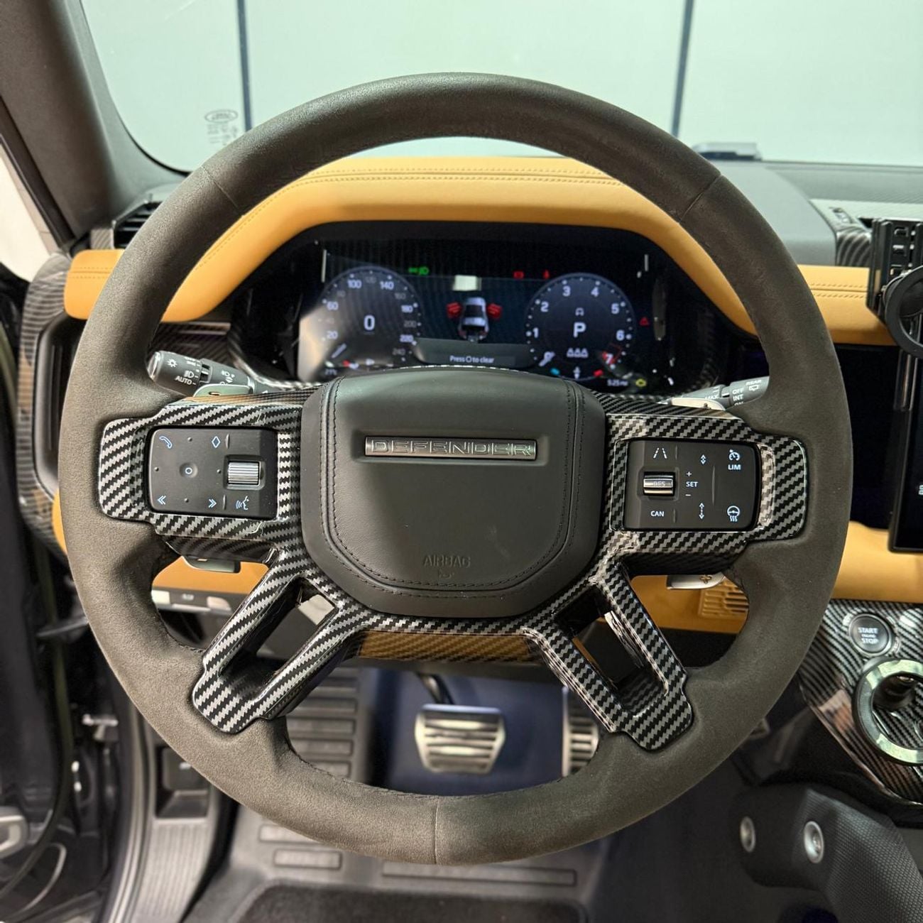 لاند روفر ديفندر 90 X P525 V8 | 5.0L Supercharged | European Specs | 3 Years Warranty & Service | Carpathian Grey