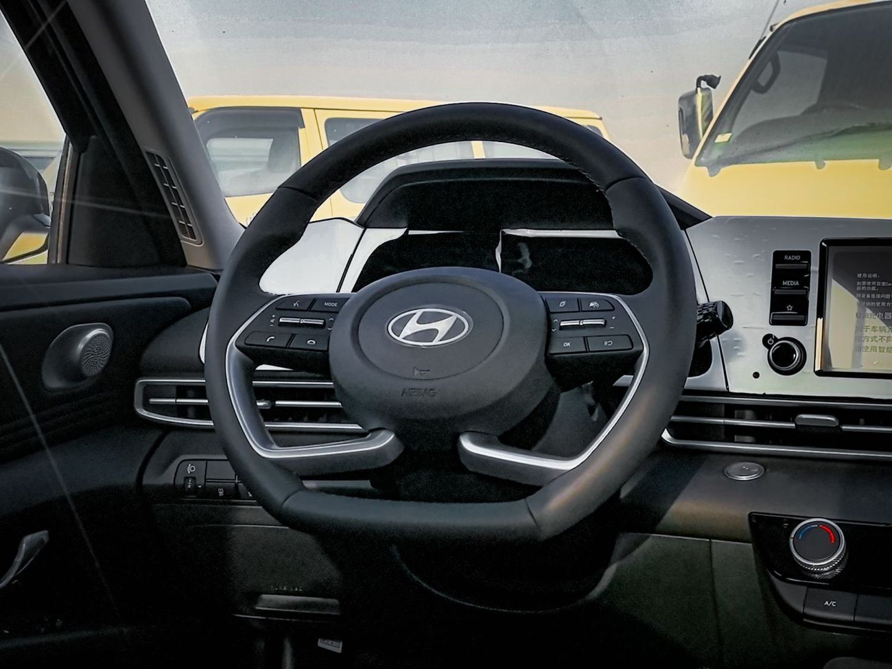 Hyundai Elantra HYUNDAI ELANTRA 1.5L