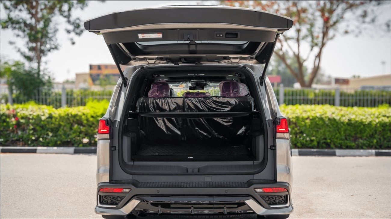 Lexus LX700h F SPORT F-SPORT 26/26 SILVER with BLACK INTERIOR