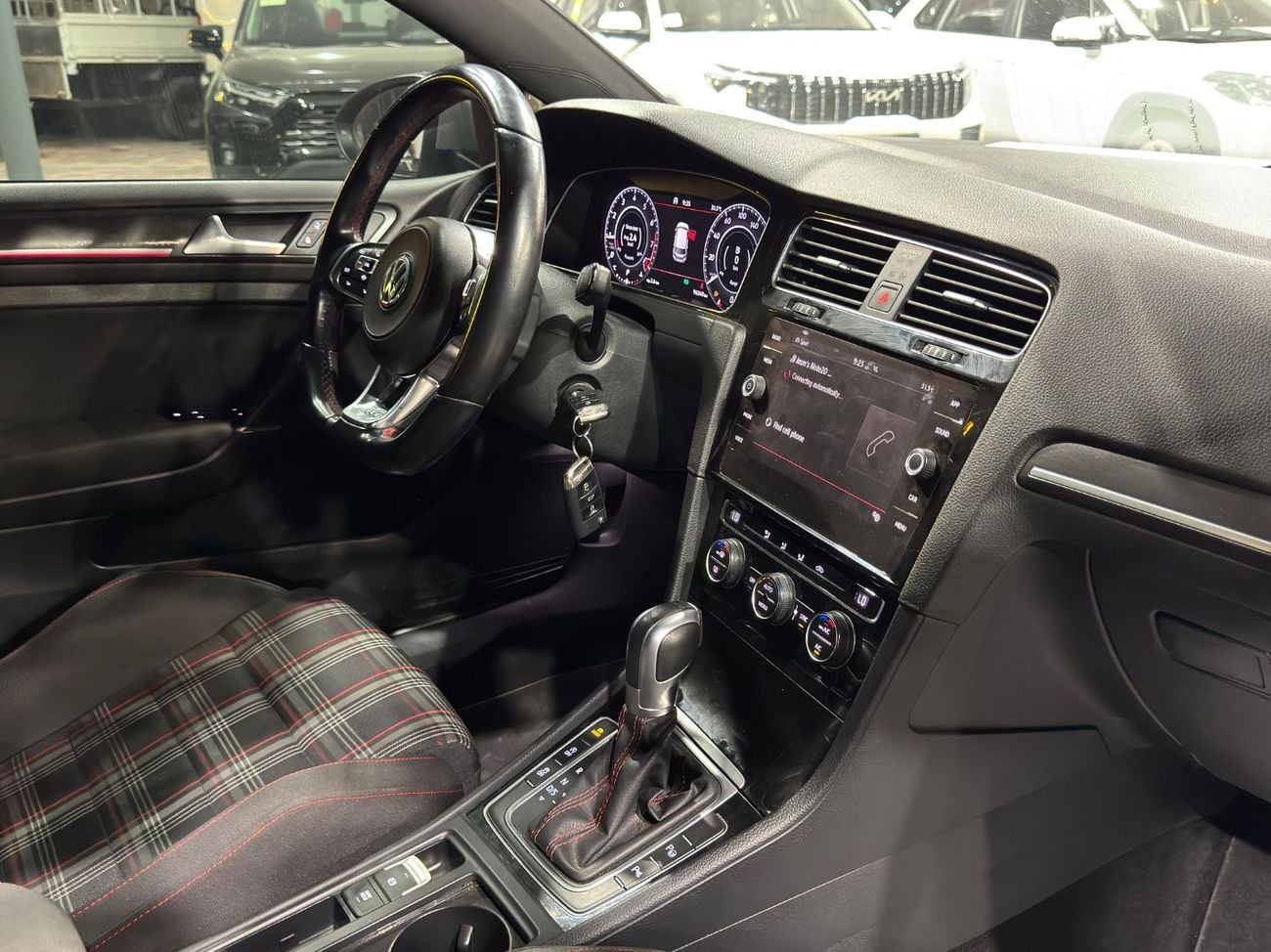 Volkswagen Golf GTI SEL 2.0T