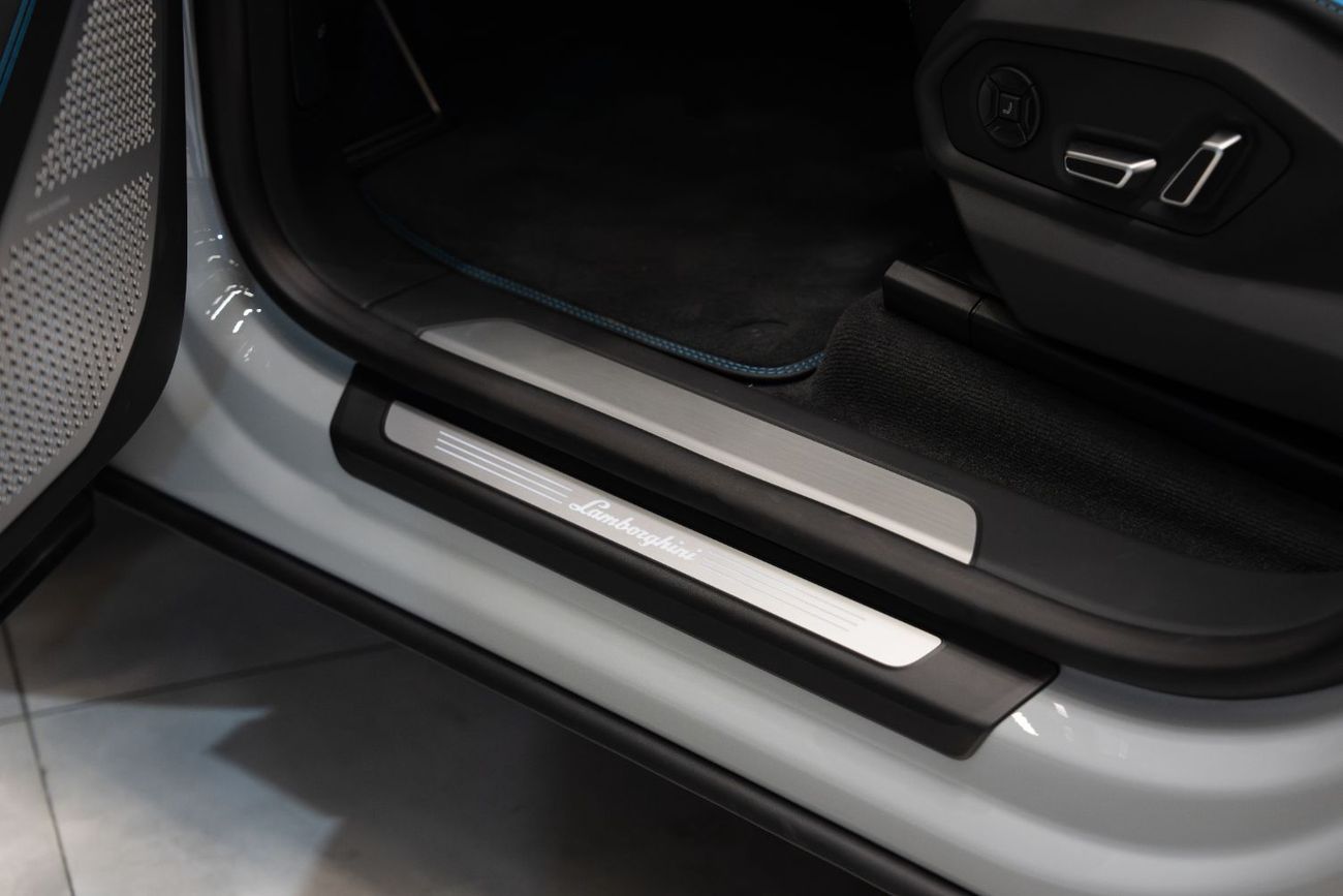 Lamborghini Urus SE - 2025 | SPECIAL ORDER | FULL OPTION | SPECIAL COLOR | BRAND NEW