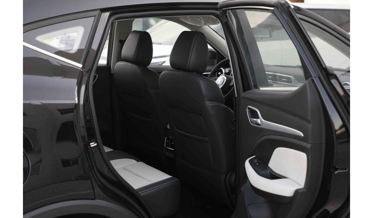 أم جي ZS 2025 MG ZS LUXURY 1.5 - BLACK inside BEIGE | Export Price