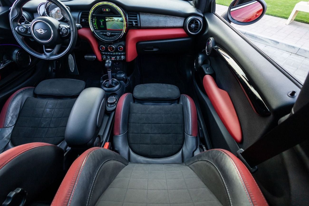 Mini Cooper MINI Hatch John Cooper Works 2018 GCC specs for 952.00 AED monthly