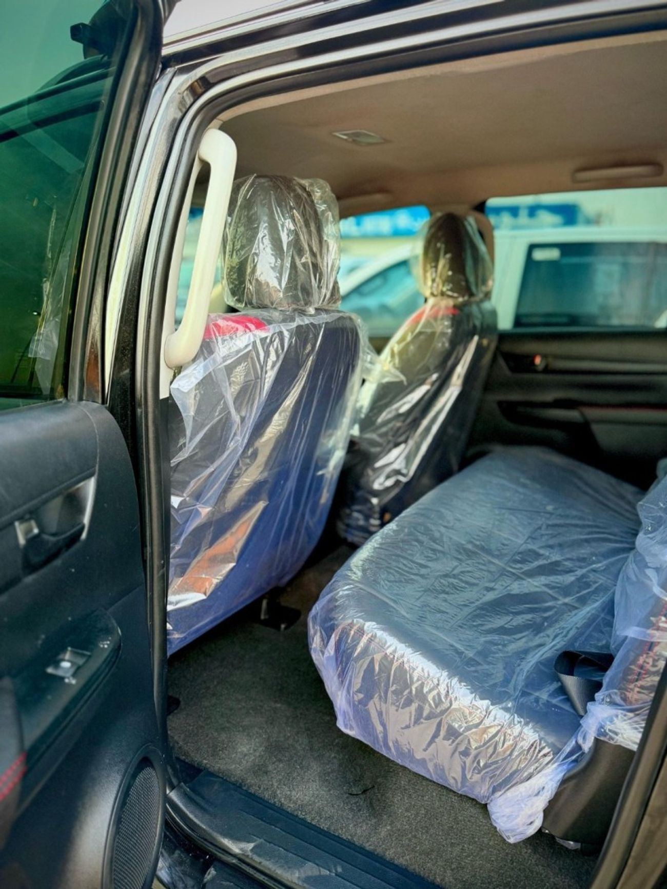 Toyota Hilux 2017 FACE-LIFTED 2025 GR SPORT OFF-ROAD V4 GCC IN EXCELLENT CONDITION