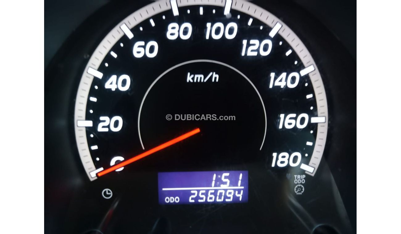Toyota Hiace TOYOTA HIACE VAN RIGHT HAND DRIVE (PM 893)