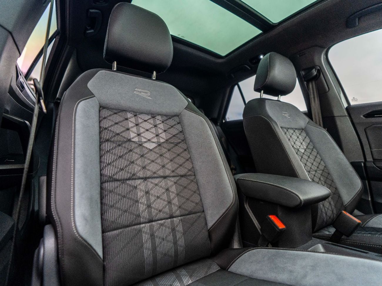 Volkswagen T ROC 1.4L TSI R-Line