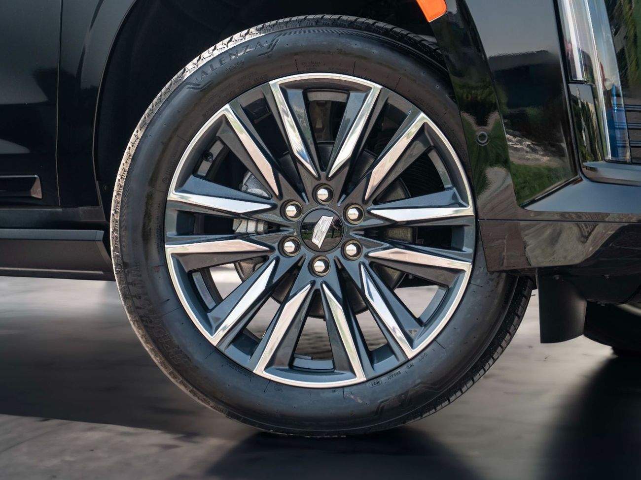 كاديلاك إسكالاد Premium Luxury Platinum 6.2L 4WD