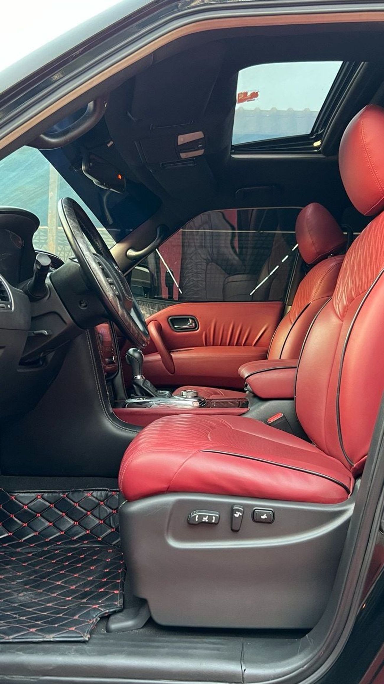 Nissan Patrol SE Platinum 5.6L