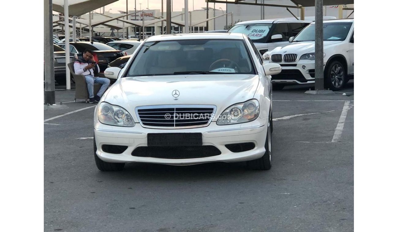 Mercedes-Benz S 350 Mercedes benz S350 model 2005 GCC car prefect condition large full option sun roof leather seats bac