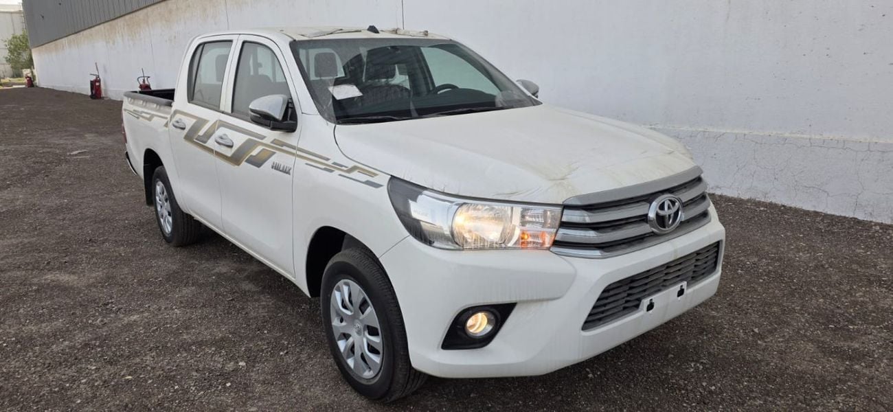 Toyota Hilux PETROL 4X2 AUTO GEAR