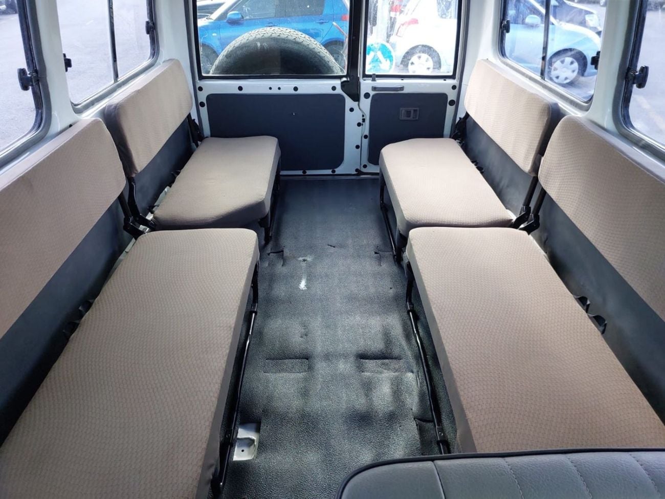 Toyota Land Cruiser TOYOTA LAND CRUISER HARDTOP SUV RHD 1998 MODEL 4.2 L DIESEL MANUAL(PM16921)