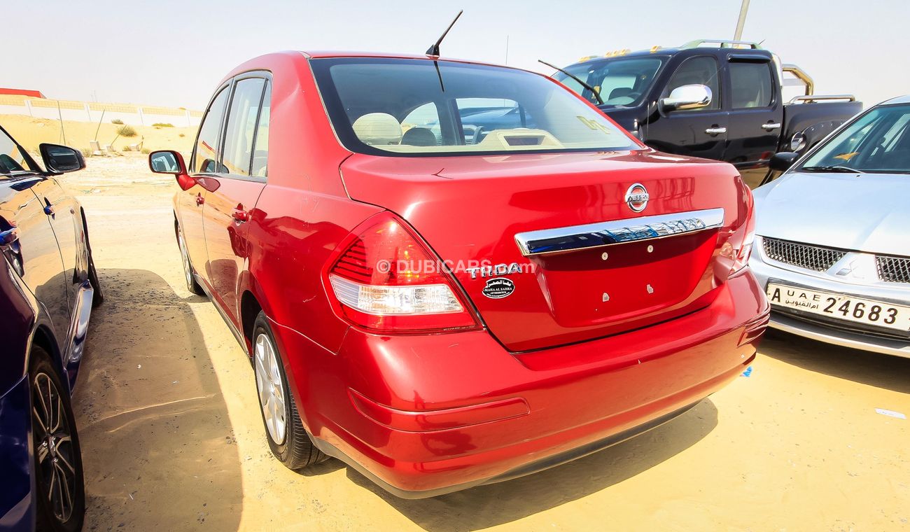 Nissan Tiida