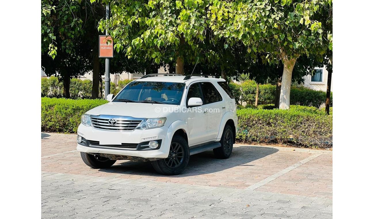 Toyota Fortuner GXR 1270 P.M FORTUNER 4.0 ll ORIGINAL PAINT ll 0% DP ll GCC ll WELL MAINTAINED