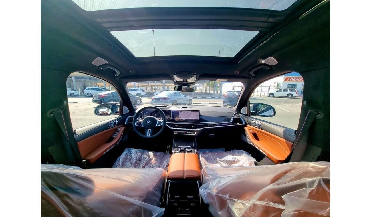 بي أم دبليو X7 M60i M Sport Warranty & Service 2025 GCC