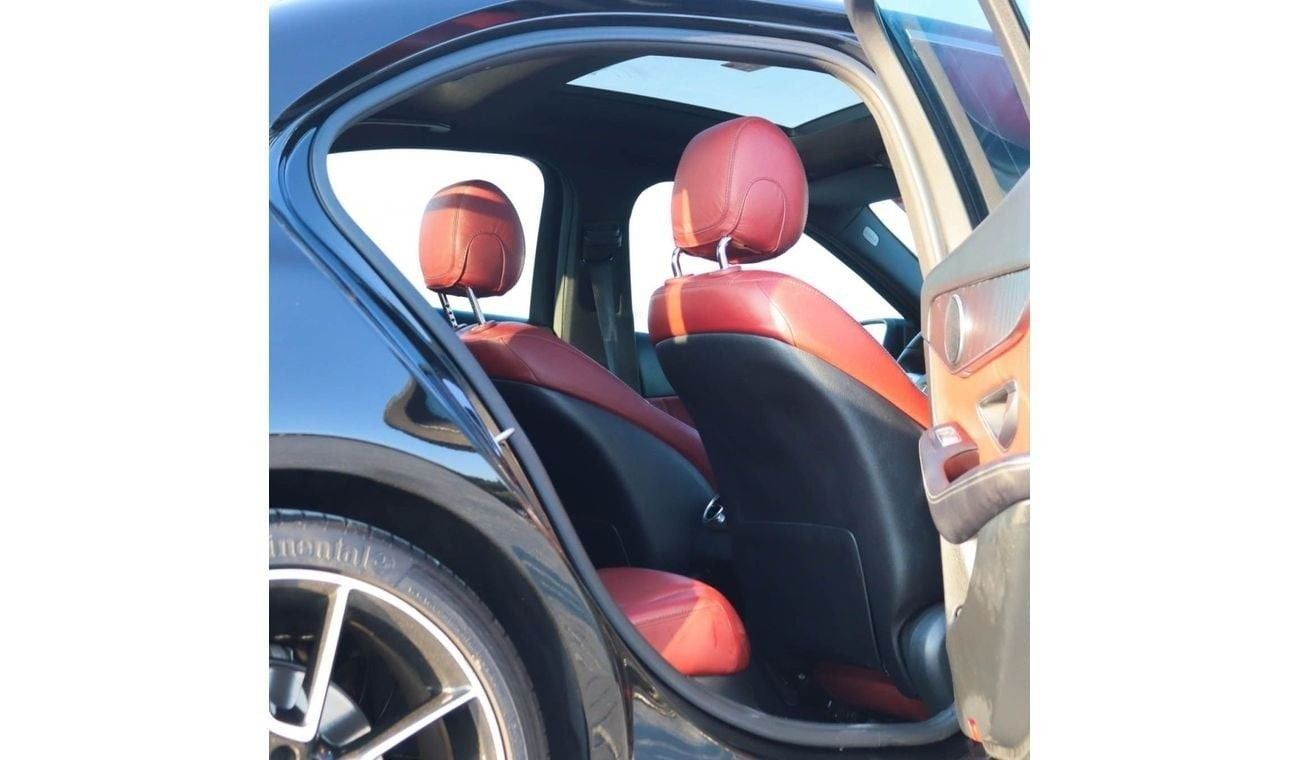 مرسيدس بنز C 200 Mercedes C200 2019 2.0 L GCC, original paint accident-free in excellent condition, 1794 P.M