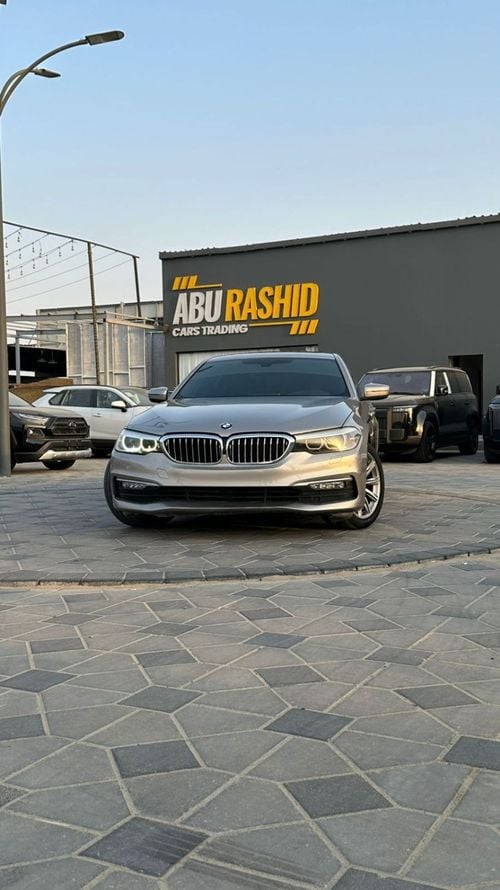 بي أم دبليو 520i Std 2.0L