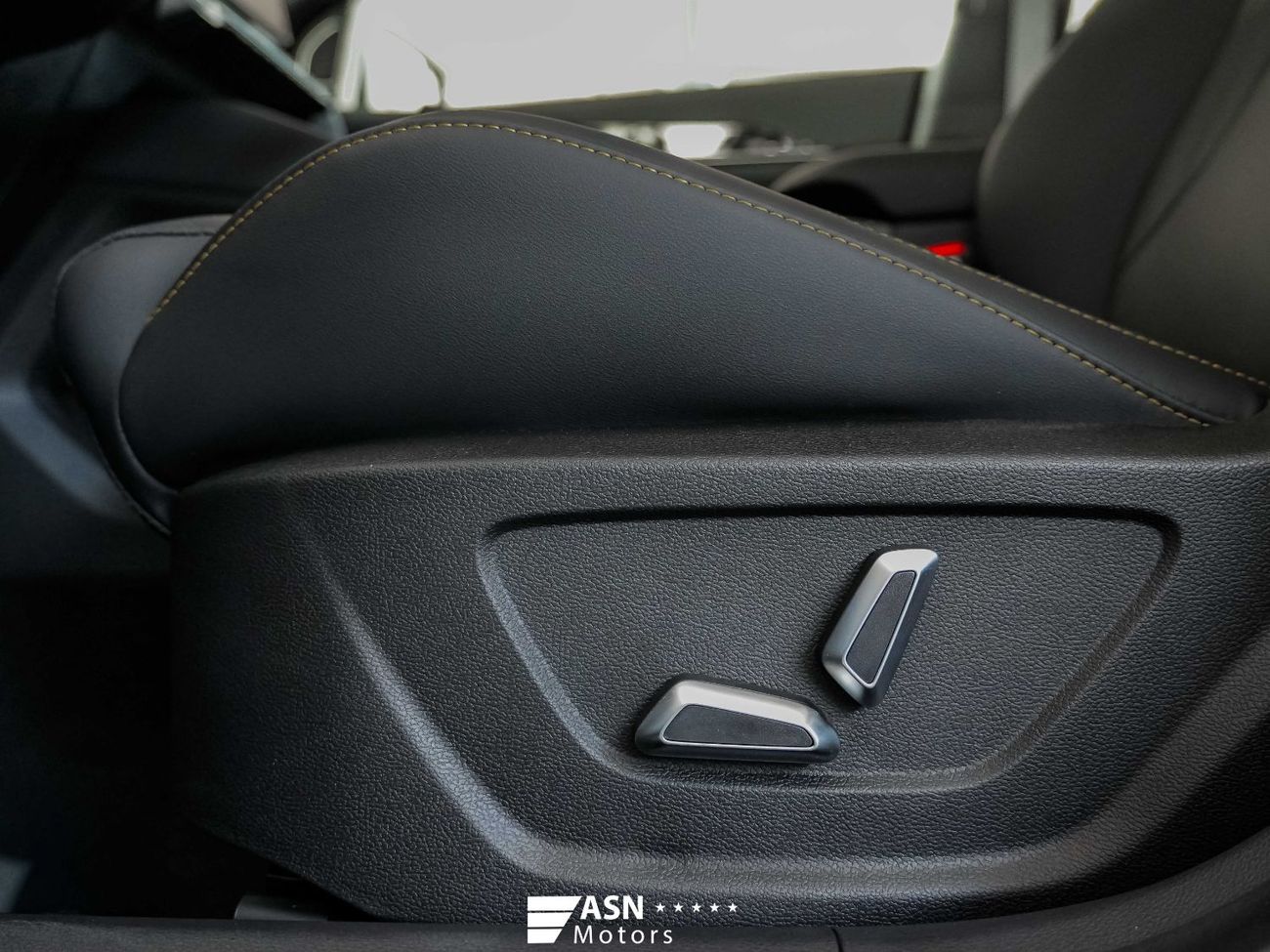 جيلي كول تري Chameleon Edition 1.5 Turbo 2025 (Export Price)