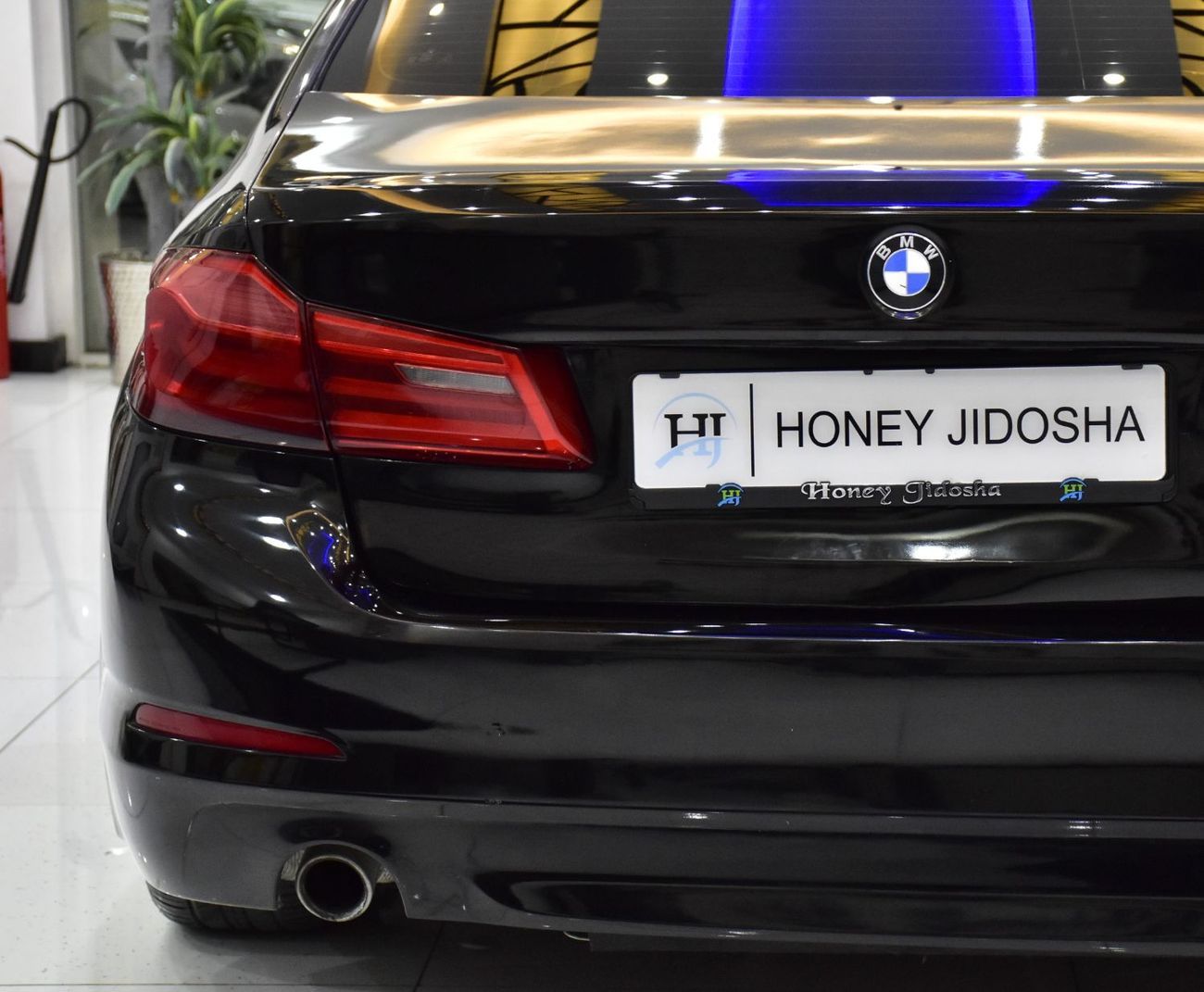 BMW 520i EXCELLENT DEAL for our BMW 520i ( 2019 Model ) in Black Color European Specs