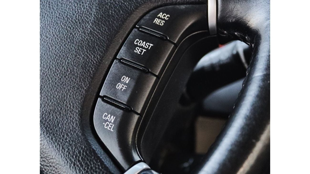 ميتسوبيشي باجيرو 2020 ميتسوبيشي باجيرو جي ال اس (V80)، سيارات الدفع الرباعي ثلاثية الدفع، 3.8 لتر 6 سلندر بنزين، أوتو