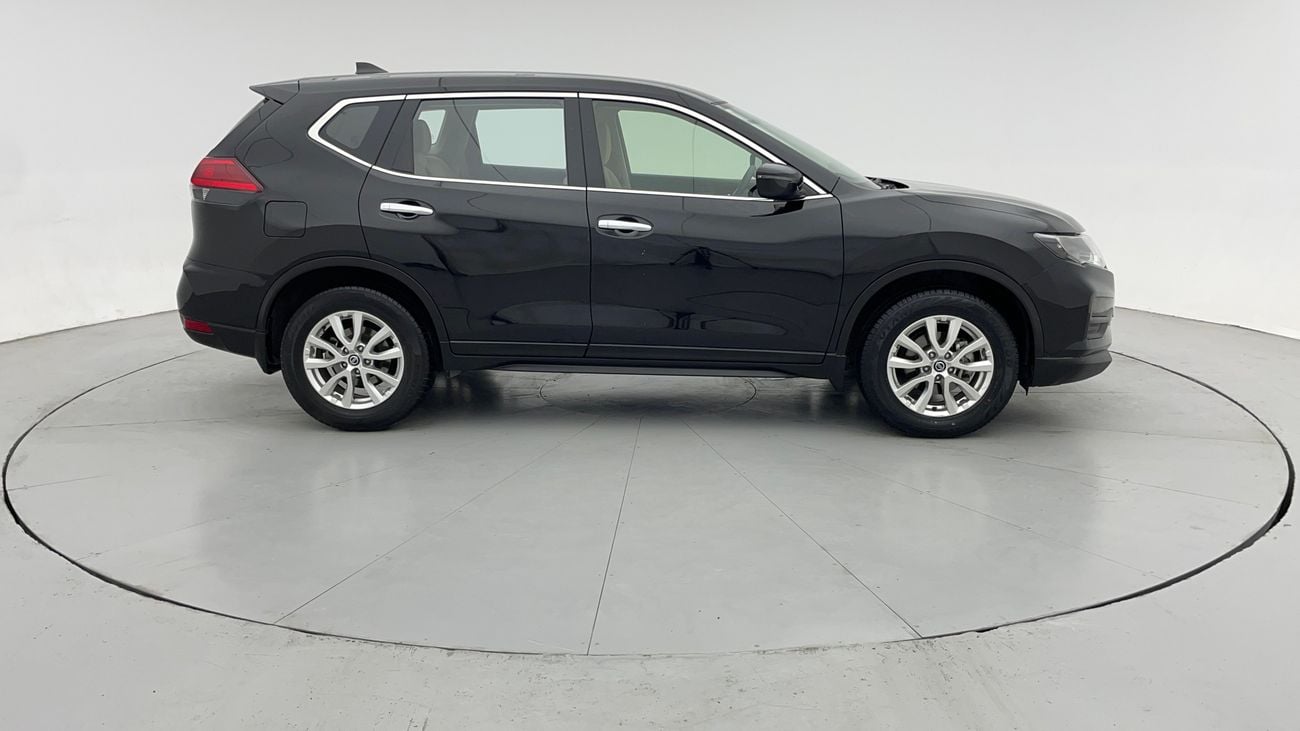 نيسان إكس تريل S 2.5 | بدون دفعة مقدمة | اختبار قيادة مجاني للمنزل