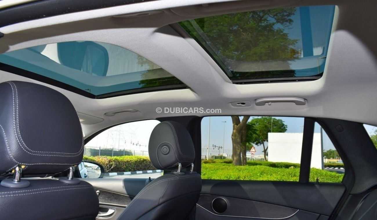 Mercedes-Benz GLC 300 4MATIC Mercedes GLC 300 AMG / 2021 / USA