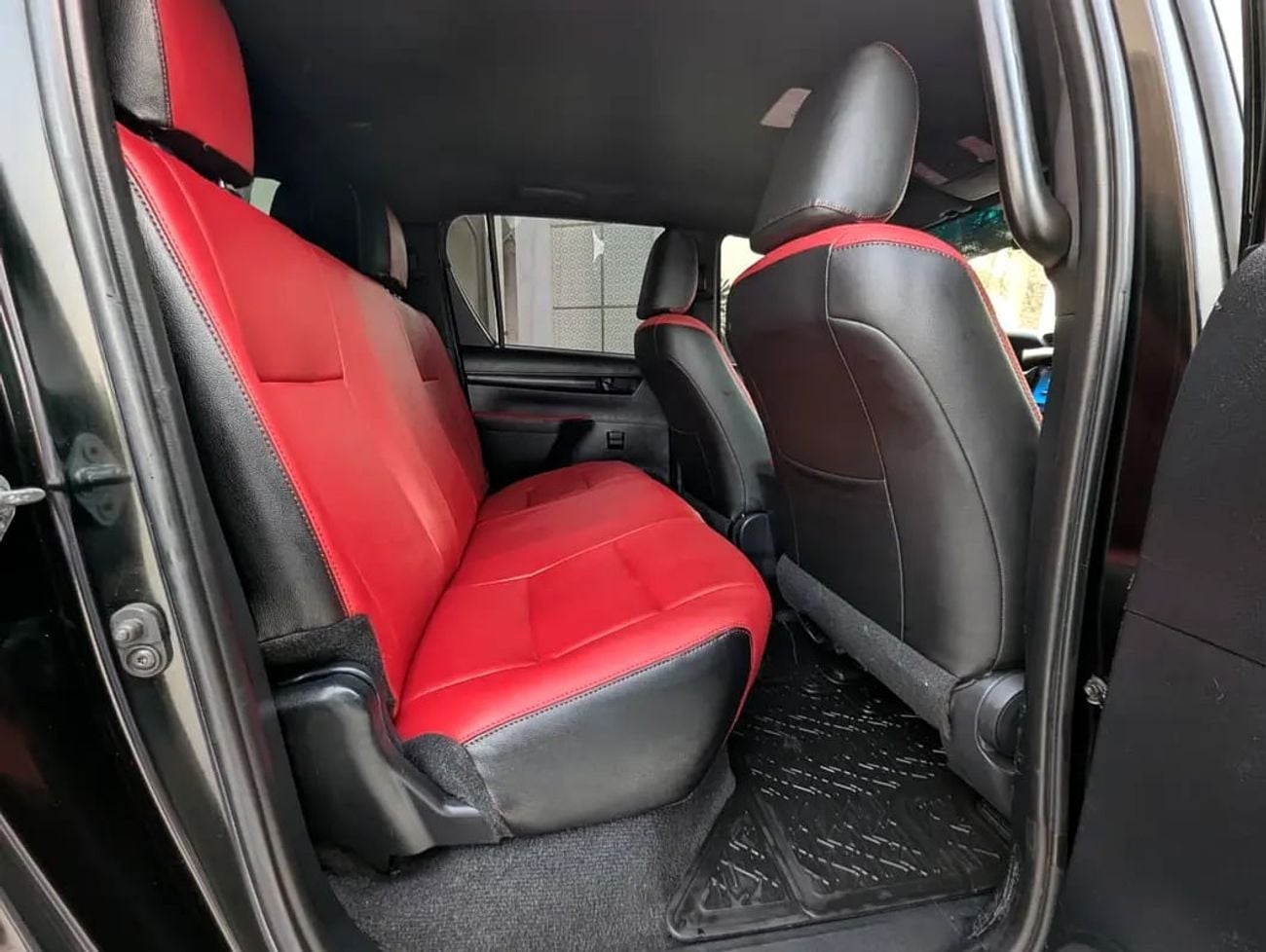 Toyota Hilux Adventure Facelifted - GCC Specs - Excellent Condition
