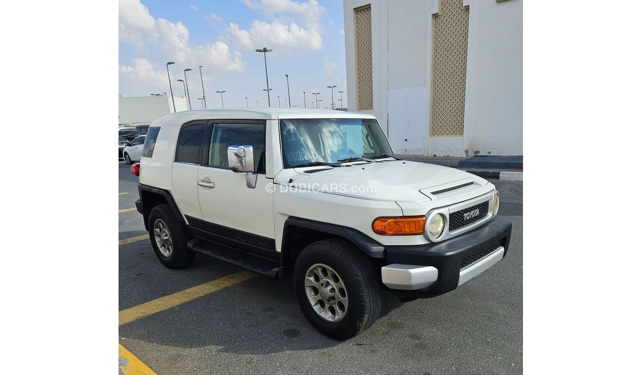 تويوتا إف جي كروزر GXR