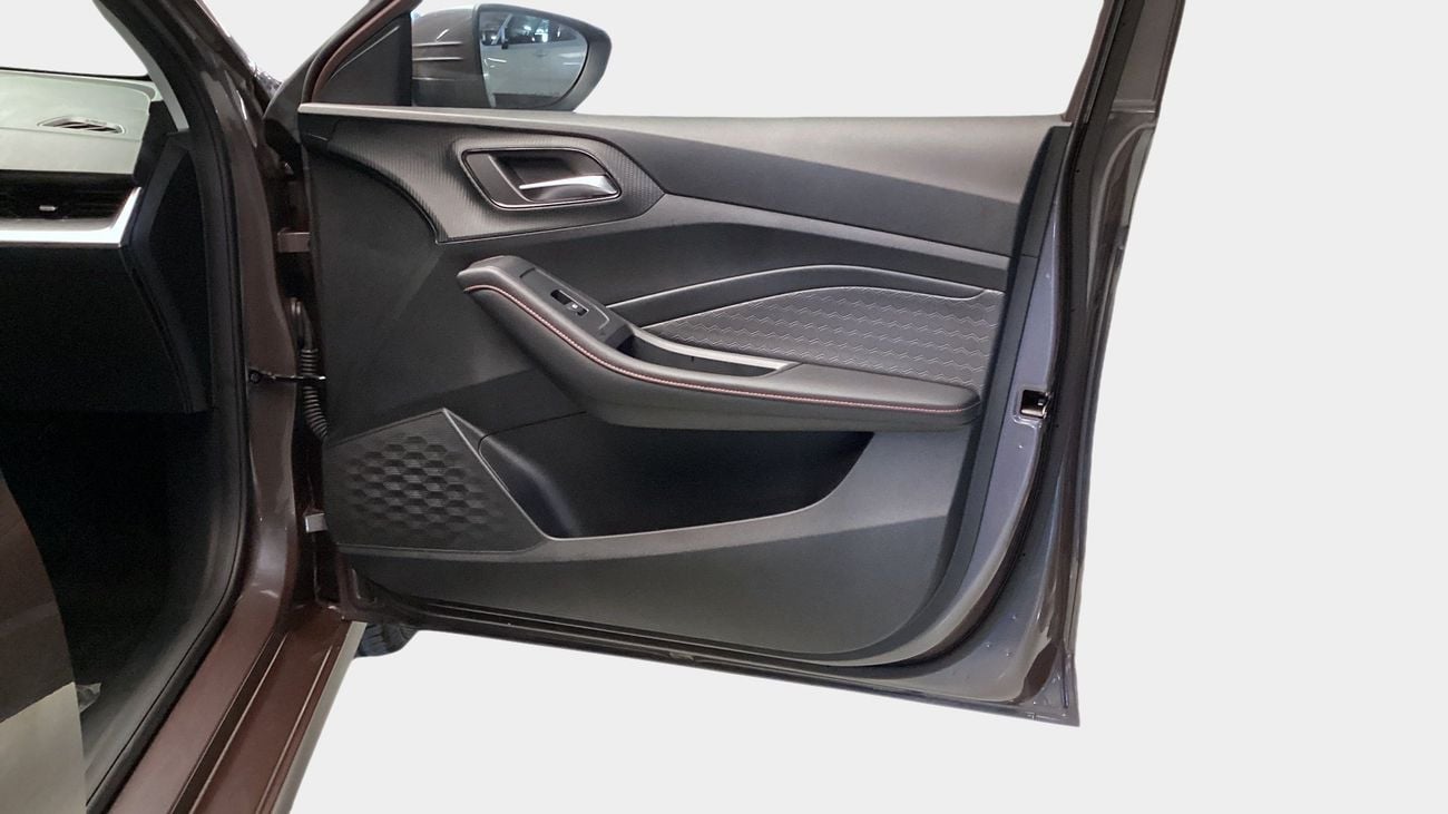 أم جي GT 1.5T LUX DCT | شامل الضمان | 0 ﺪﻔﻋﺓ ﺃﻮﻟﻯ