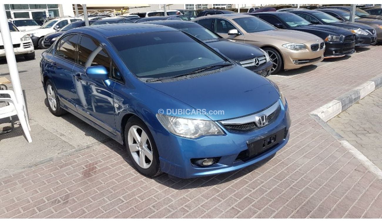 Honda Civic 2008 Gcc specs Full options sunroof DVD alloy wheels