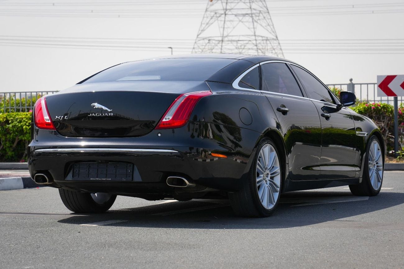 جاكوار XJ L 2011 PORTFOLIO!! 5.0 V8 HSE!! KOREAN SPECS
