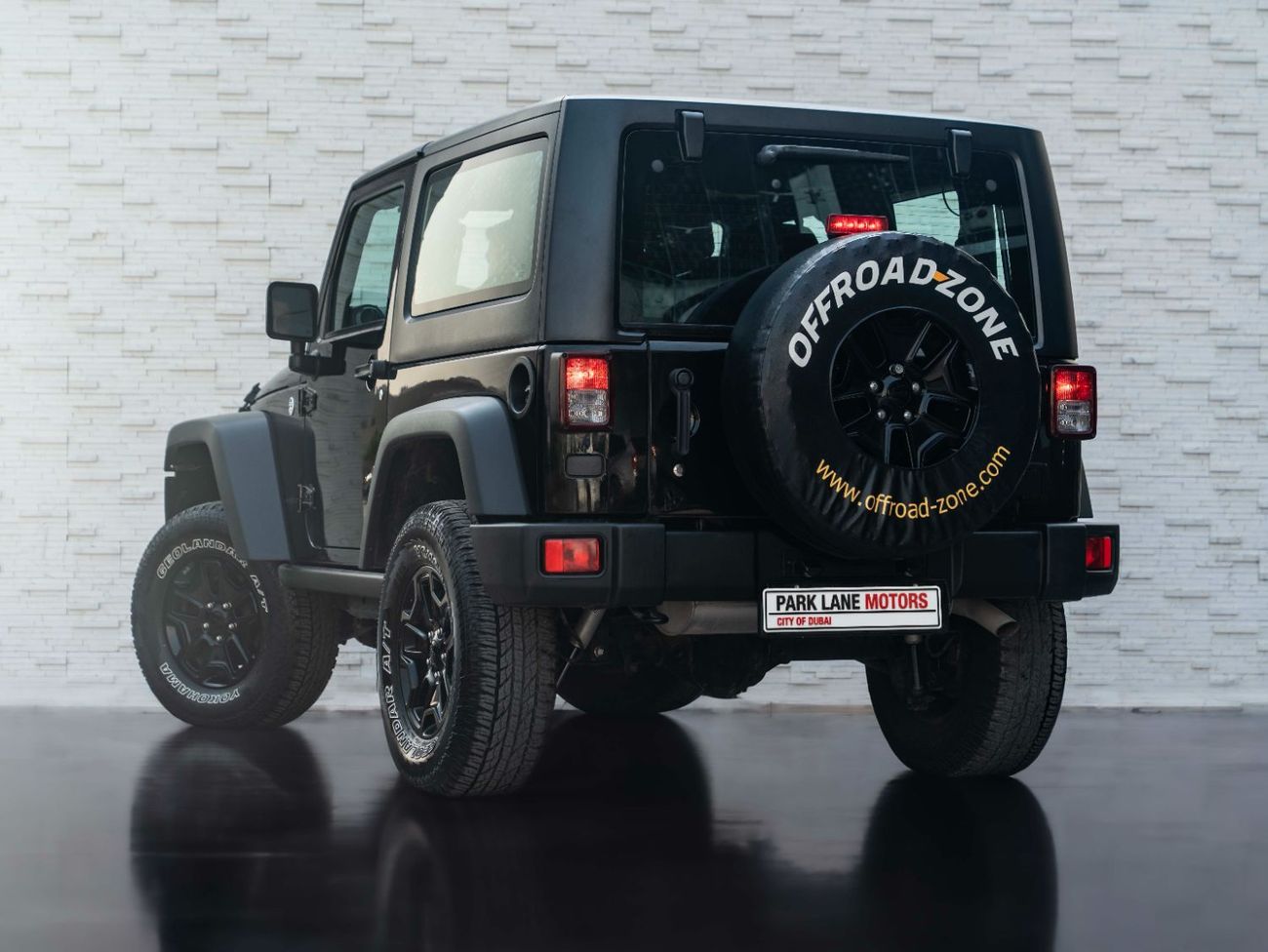 Jeep Wrangler Willys Wheeler 3.6L A/T (2 Door)