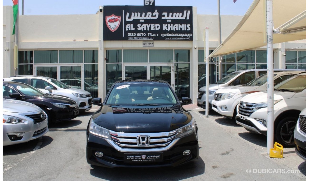 Honda Accord DX ACCIDENTS FREE - GCC - FULL OPTION - V4 - CAR IS IN PERFECT CONDITION INSIDE OUT
