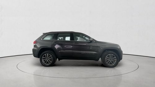 جيب جراند شيروكي 3.6 LAREDO 2WD AUTO | شامل الضمان | 0 ﺪﻔﻋﺓ ﺃﻮﻟﻯ