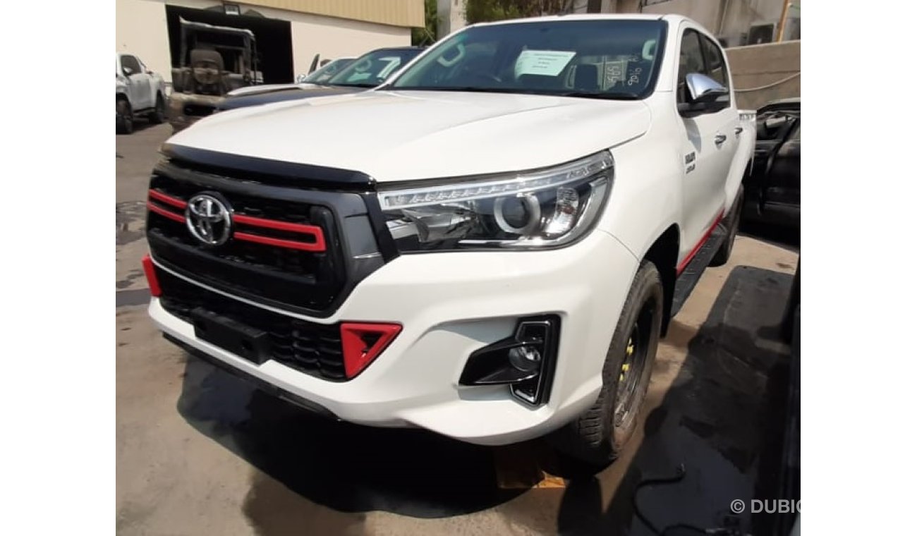 Toyota Hilux DIESEL AUTOMATIC GEAR 2.8L RIGHT HAND DRIVE