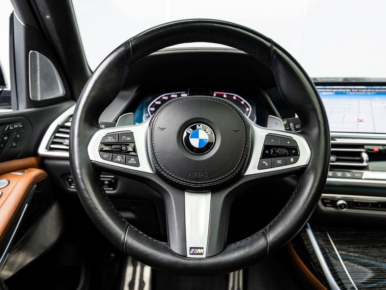 بي أم دبليو X7 2022 BMW X7 xDrive M50i, 4.4L TC V8, 4WD, 523 bhp, 7 Speed Automatic