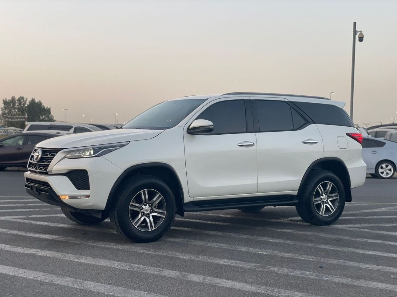 Toyota Fortuner 2022 Toyota Fortuner EX.R 2.7L V4 MidOption+ With Sensors - No Accident - 7 Seater - 4x4 AWD -