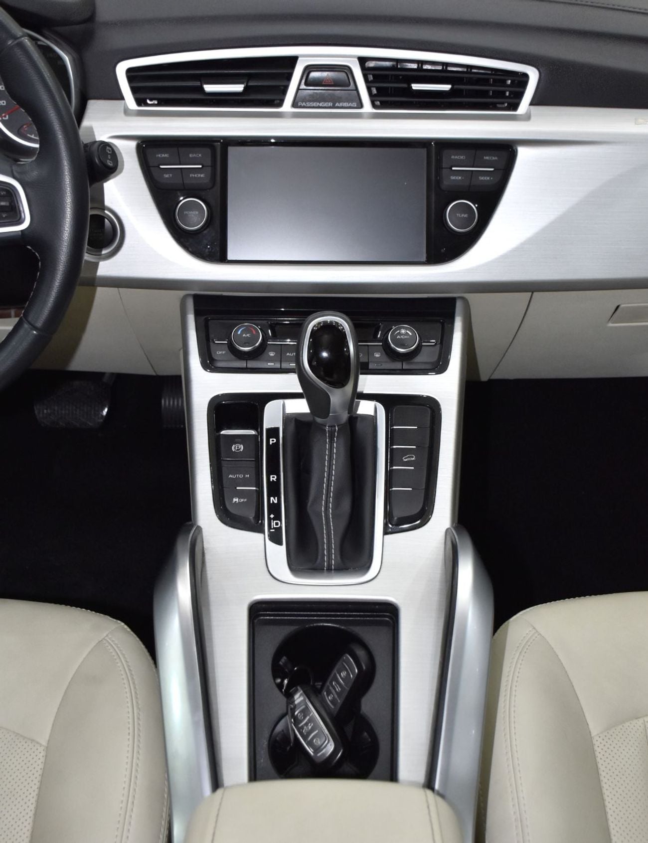 Geely Emgrand X7 Sport FLAGSHIP EXCELLENT DEAL for our Geely Emgrand X7 Sport ( 2020 Model ) in White Color GCC Specs