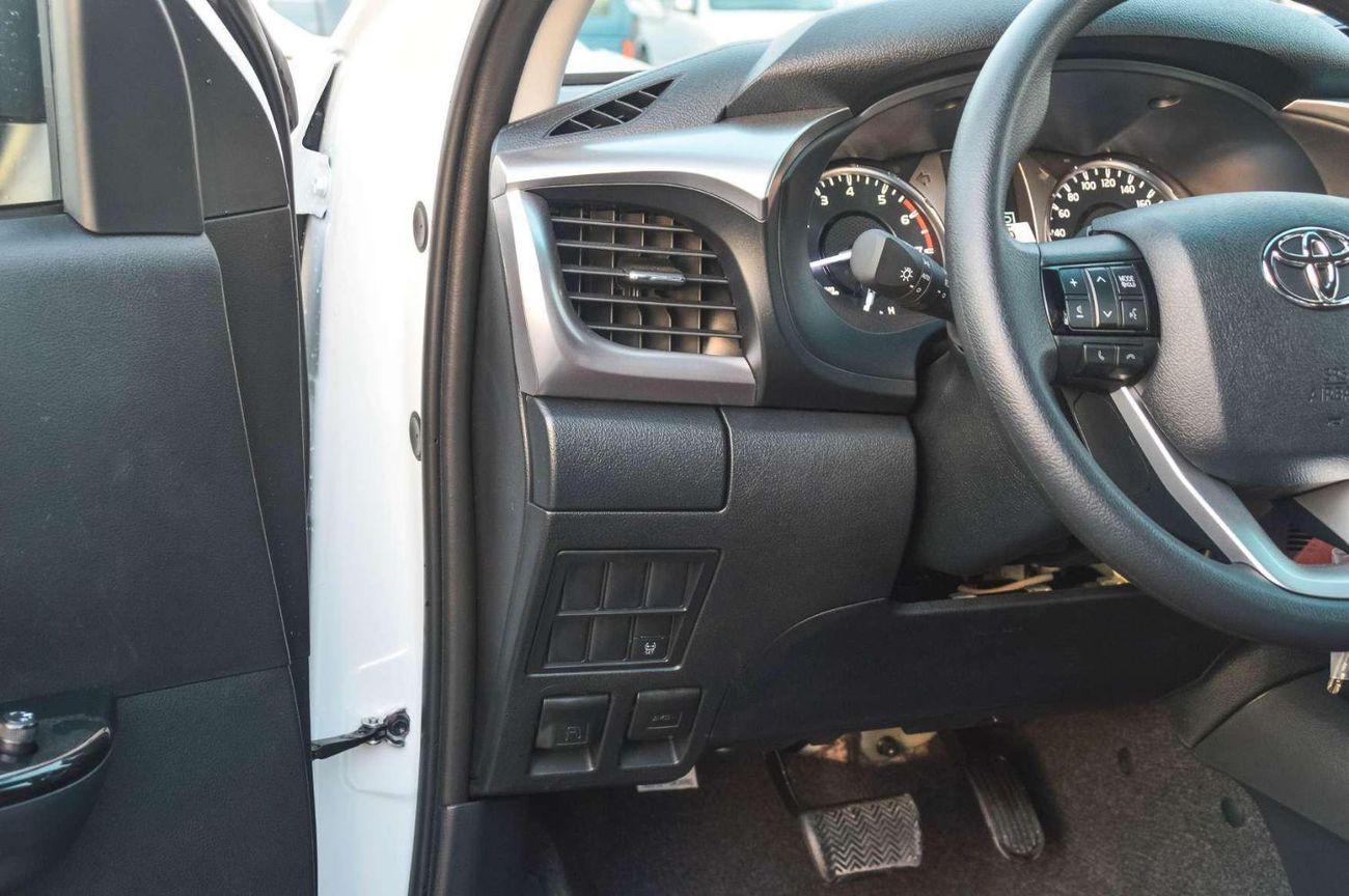 تويوتا هيلوكس TOYOTA HILUX 2.7L MT 4WD PETROL PICKUP 2025