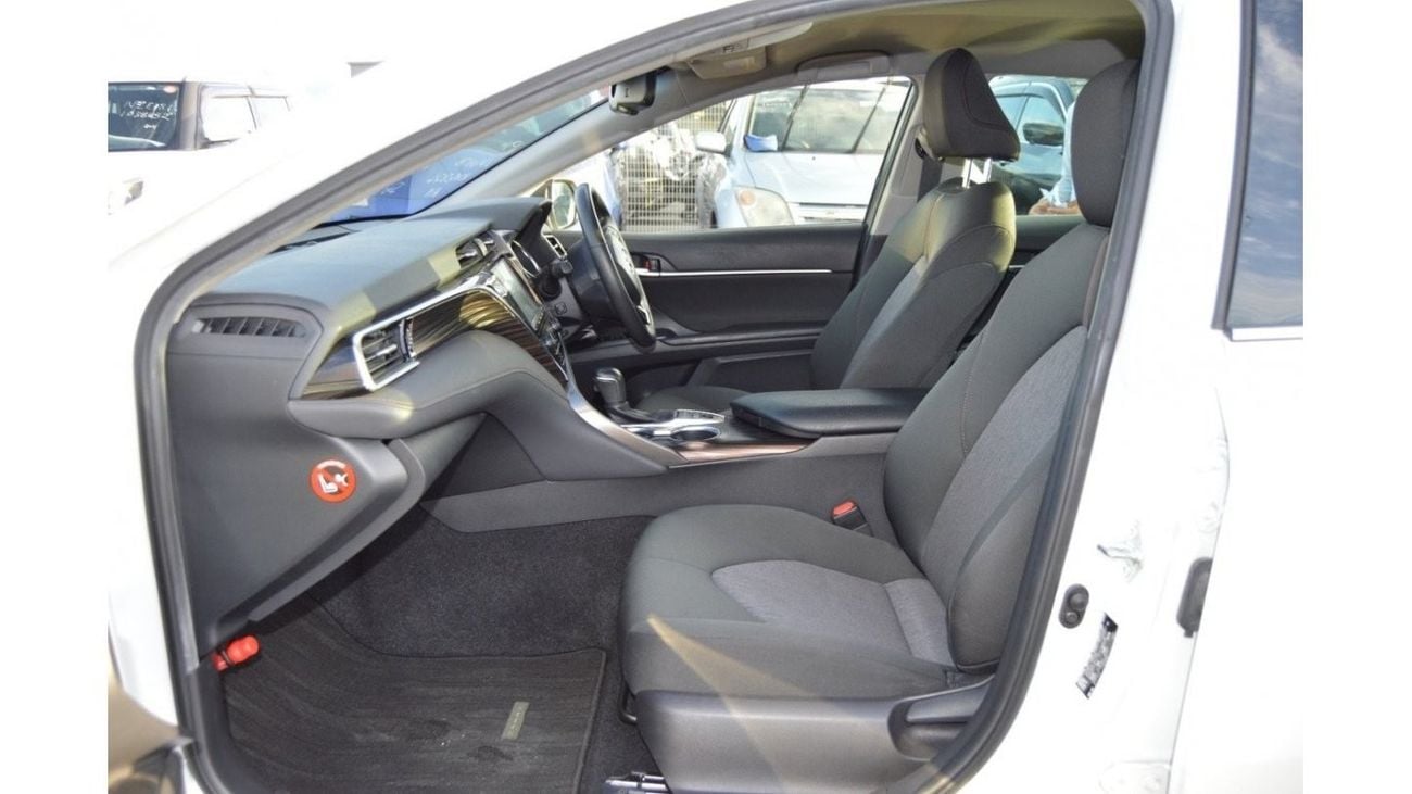 Toyota Camry Hybrid full option