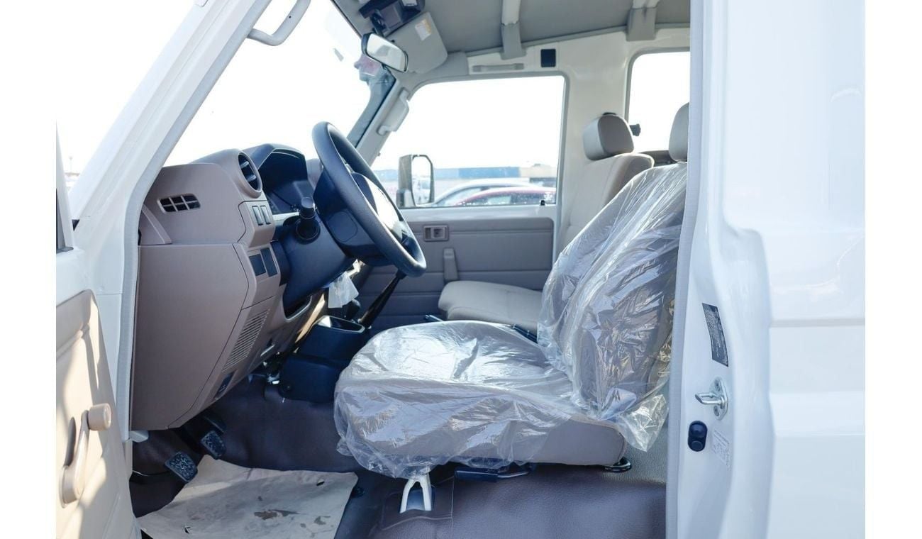 تويوتا لاند كروزر 70 TOYOTA LANDCRUISER 78 4.0L V6 PETROL 4WD STD E MANUAL