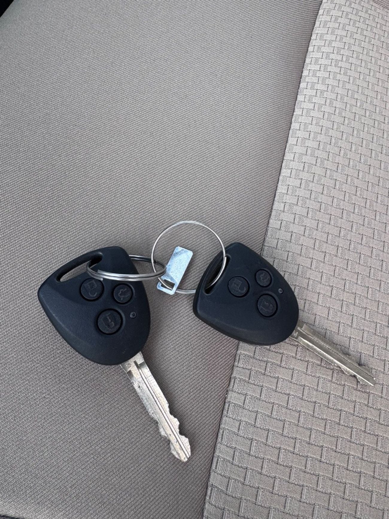 Toyota Yaris E Toyota Yaris